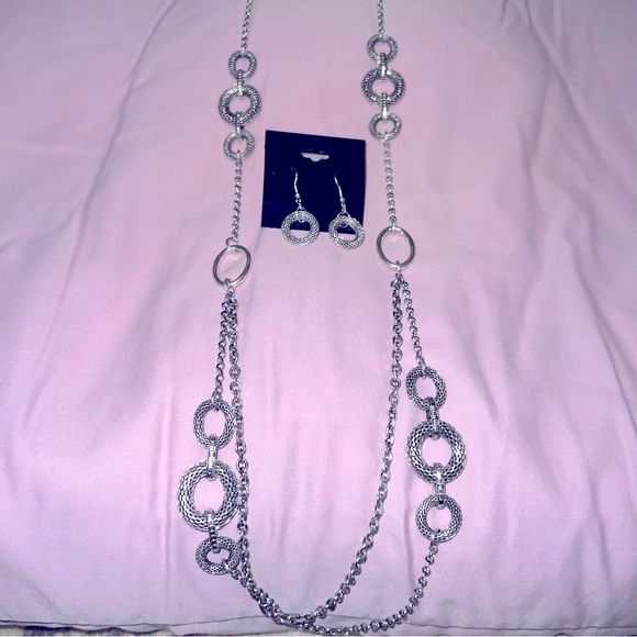 PREMIER Silver Long Layered Necklace and Earrings - Picture 6 of 7